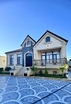 Satılır 4 otaqlı həyət evi 165 m²