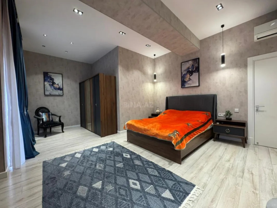 Kirayə verilir 2 otaqlı mənzil 107 m²