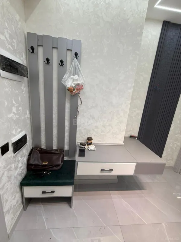 Satılır 2 otaqlı mənzil 53 m²