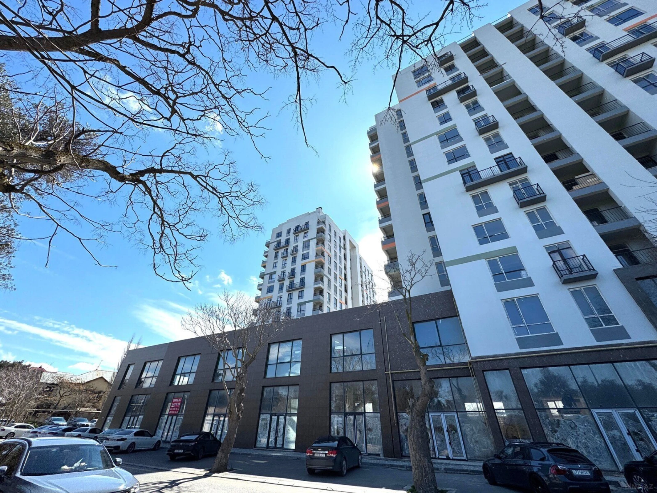 Satılır 2 otaqlı mənzil 53 m²