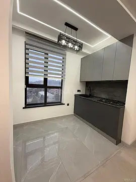 Satılır 2 otaqlı mənzil 53 m²
