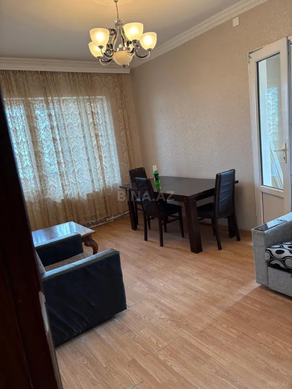 Satılır 2 otaqlı mənzil 65 m²