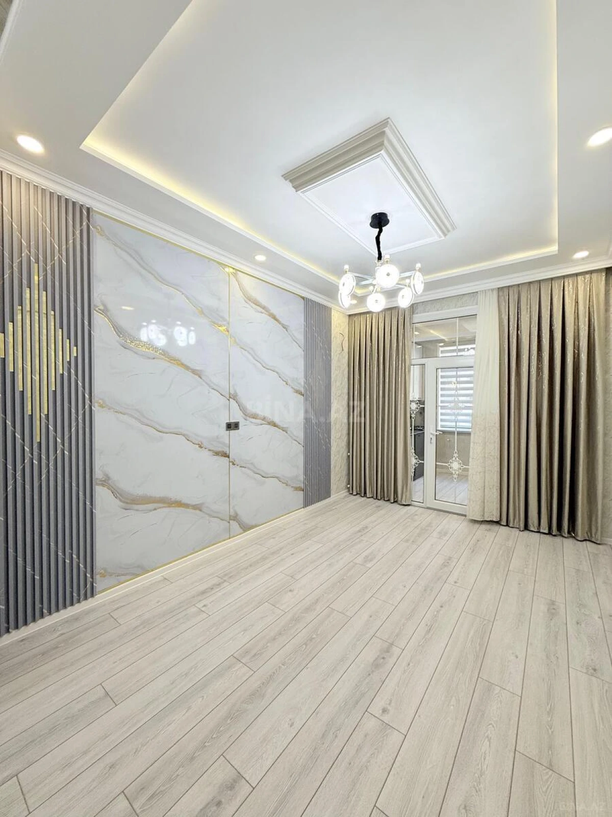 Satılır 2 otaqlı mənzil 65 m²