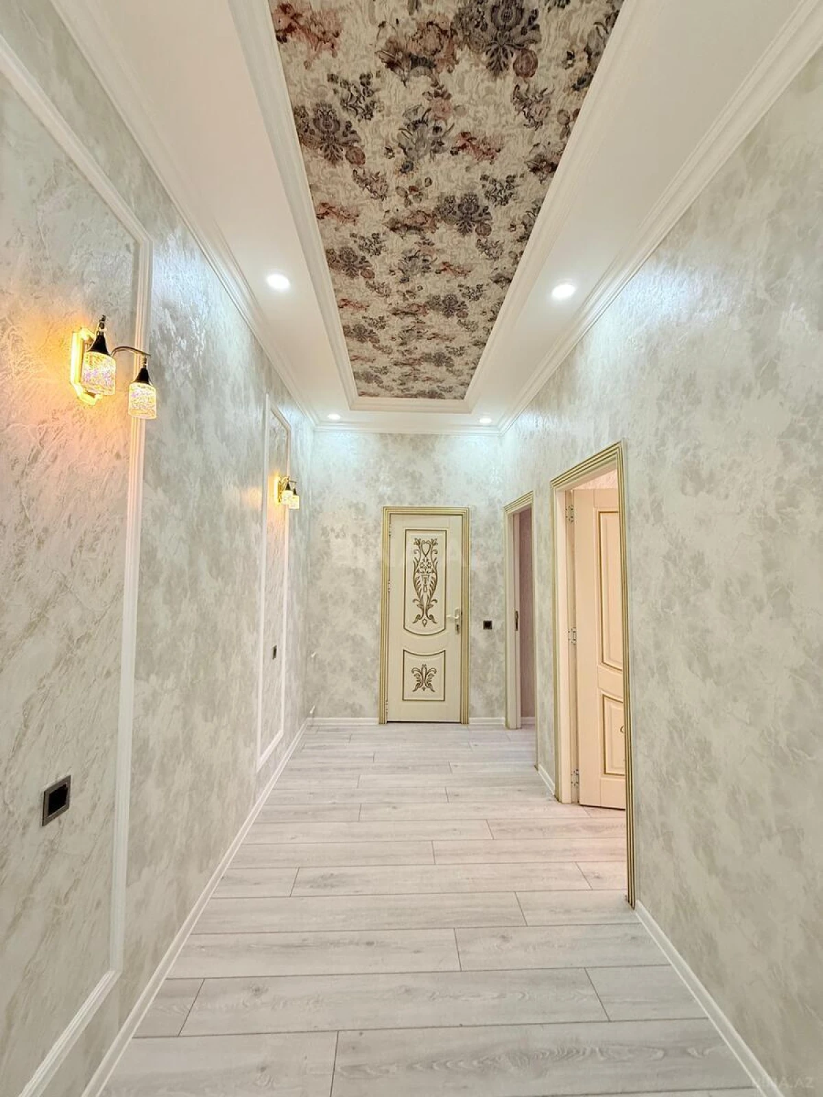 Satılır 2 otaqlı mənzil 65 m²