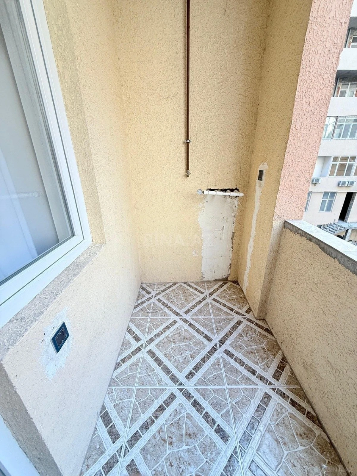 Satılır 2 otaqlı mənzil 65 m²