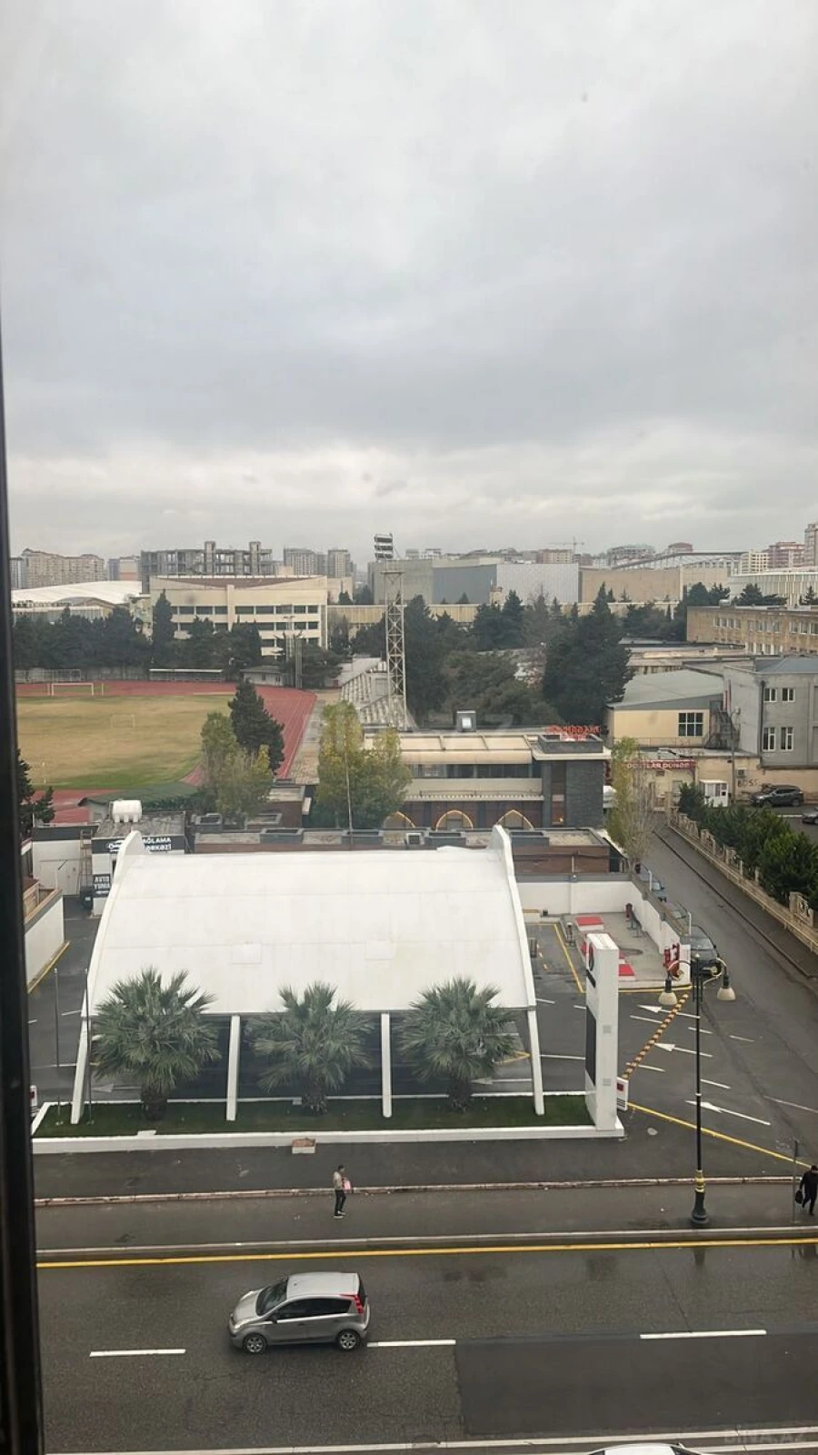 Kirayə verilir 2 otaqlı mənzil 56 m²