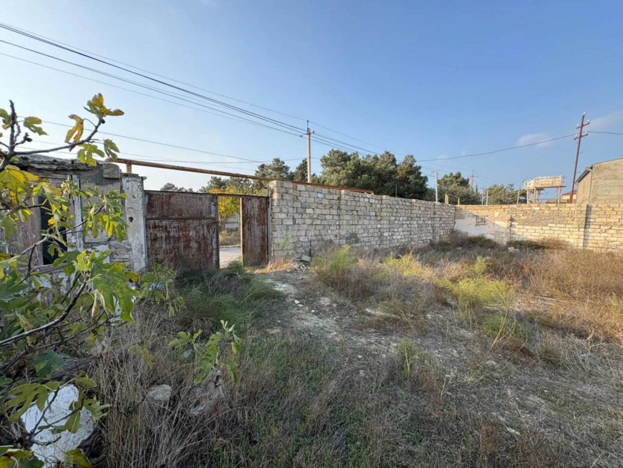 Satılır torpaq sahəsi 12 m²