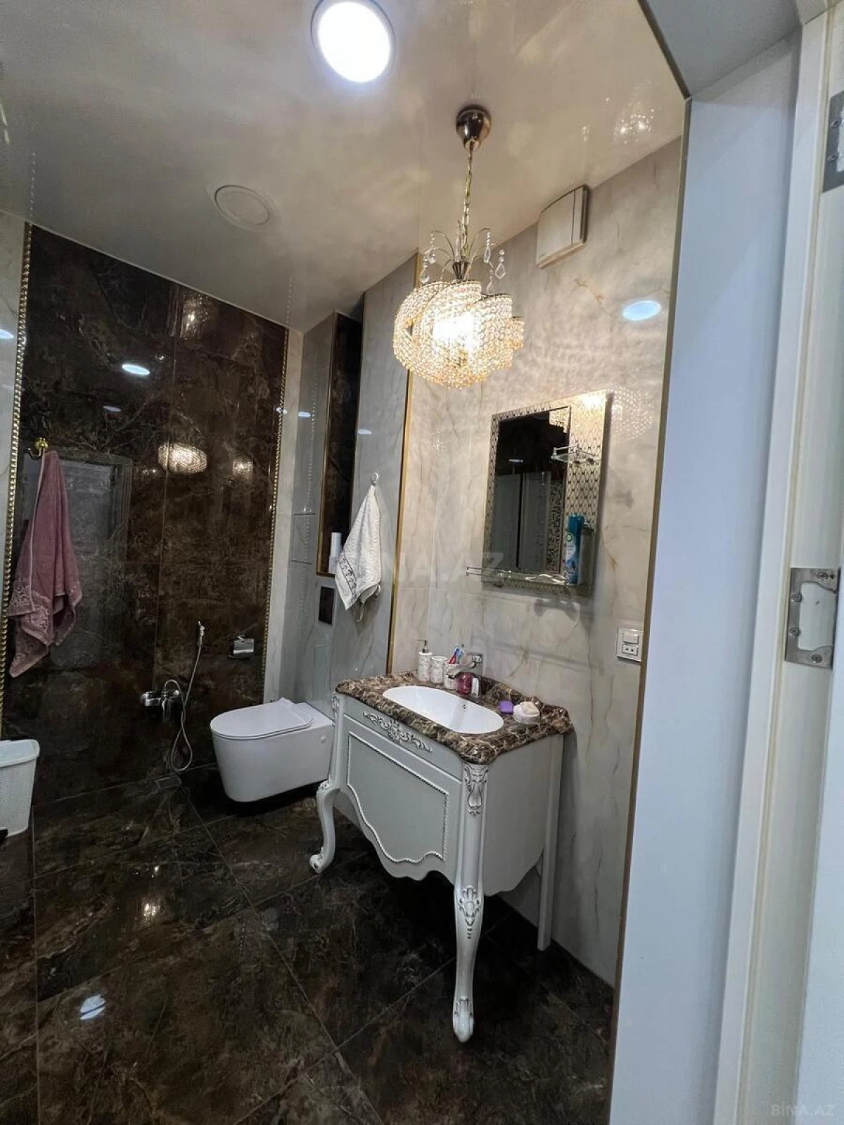 Kirayə verilir 3 otaqlı mənzil 103 m²