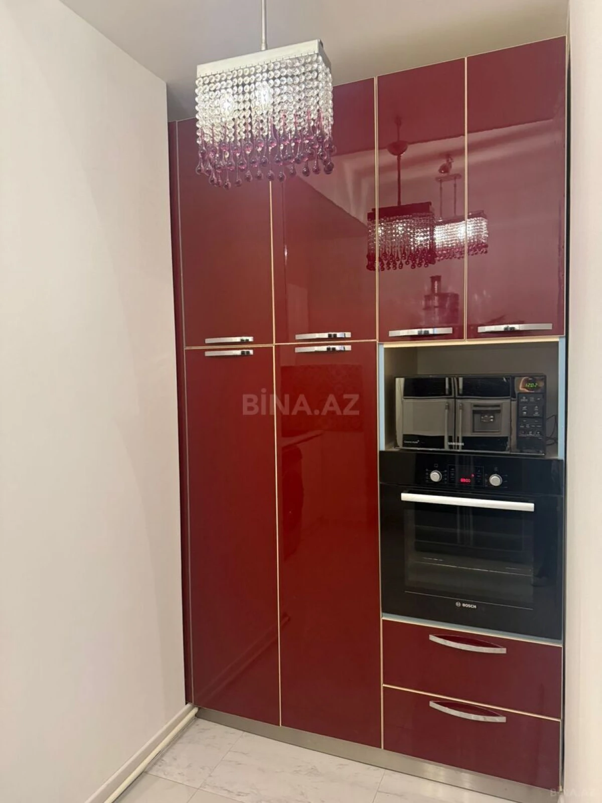 Satılır 3 otaqlı mənzil 92 m²