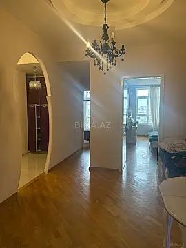 Satılır 3 otaqlı mənzil 92 m²