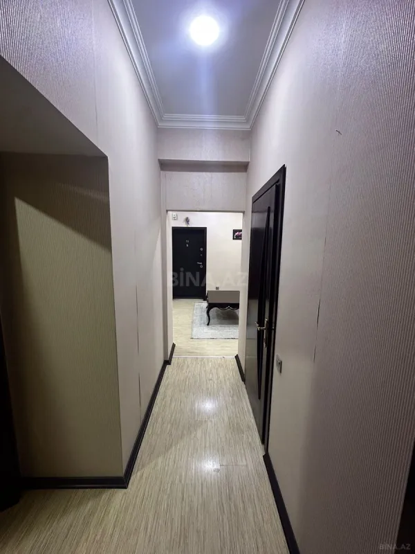 Satılır 2 otaqlı mənzil 70 m²