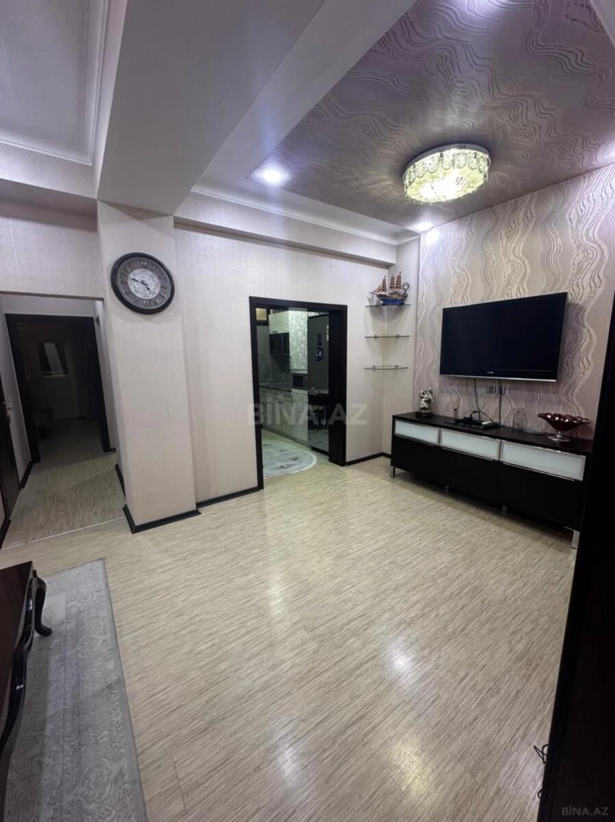 Satılır 2 otaqlı mənzil 70 m²