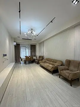 Satılır 2 otaqlı mənzil 107 m²
