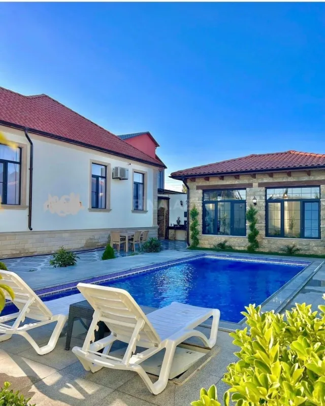 Satılır 4 otaqlı həyət evi 165 m²