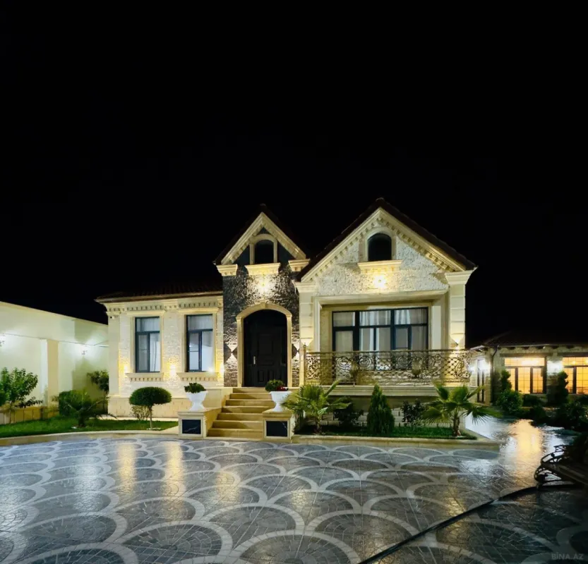 Satılır 4 otaqlı həyət evi 165 m²