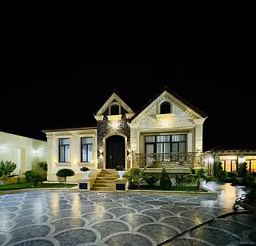 Satılır 4 otaqlı həyət evi 165 m²