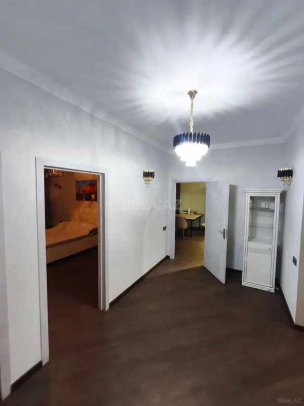Kirayə verilir 3 otaqlı mənzil 110 m²