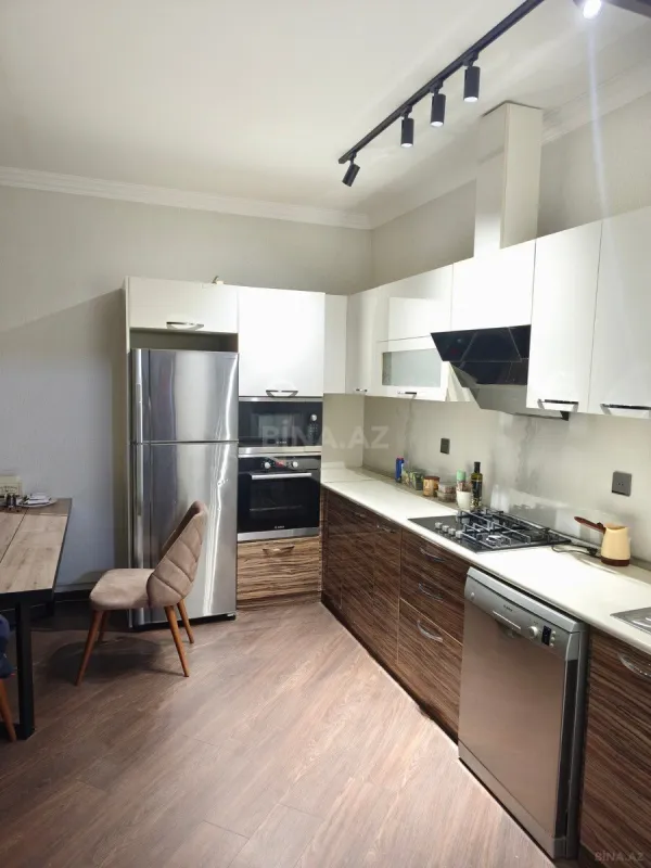 Kirayə verilir 3 otaqlı mənzil 110 m²