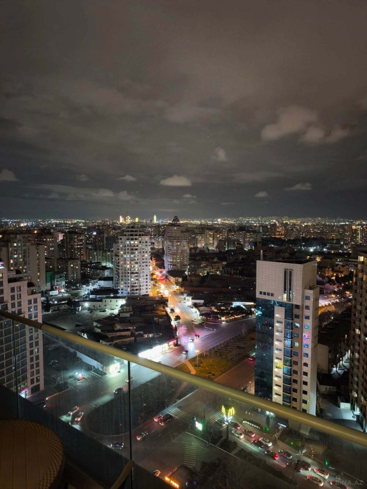 Kirayə verilir 3 otaqlı mənzil 110 m²