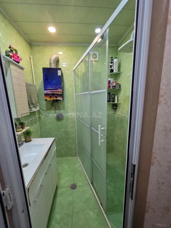 Satılır 5 otaqlı mənzil 110 m²