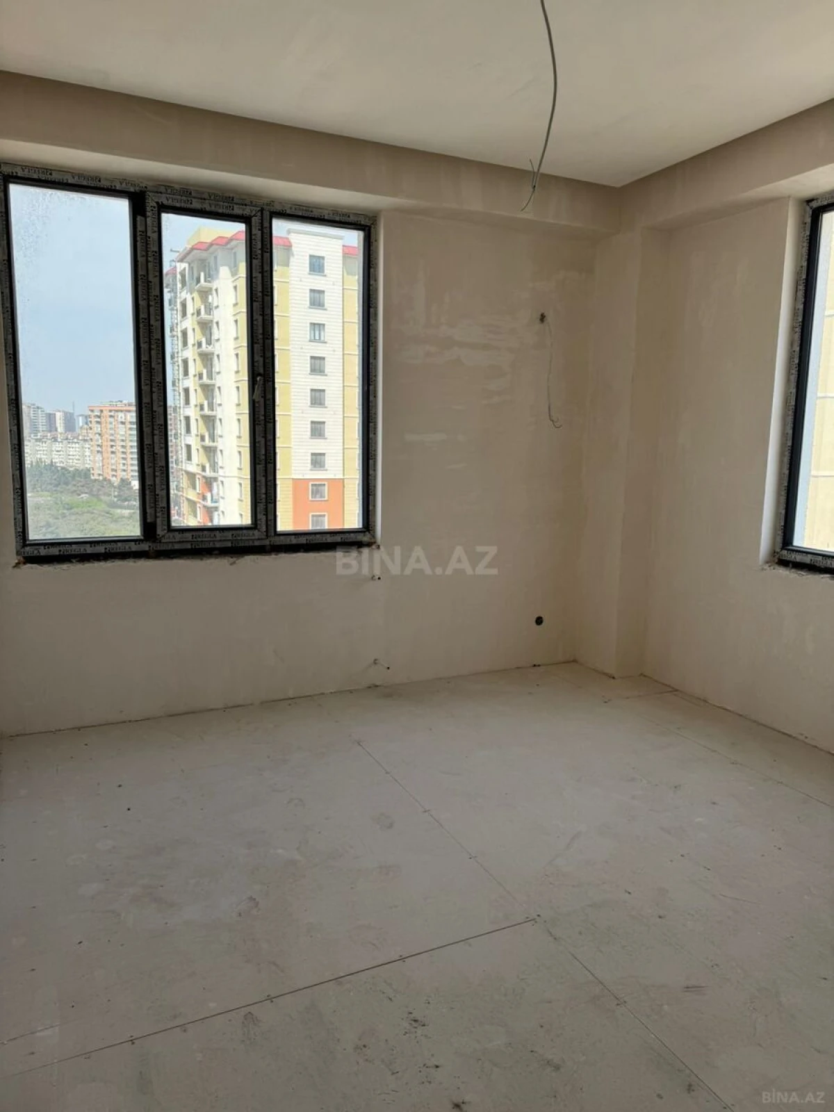Satılır 3 otaqlı mənzil 81 m²
