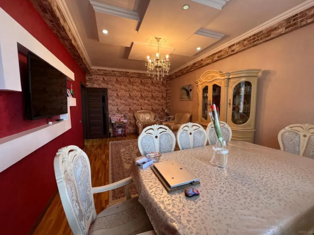 Satılır 2 otaqlı mənzil 76 m²