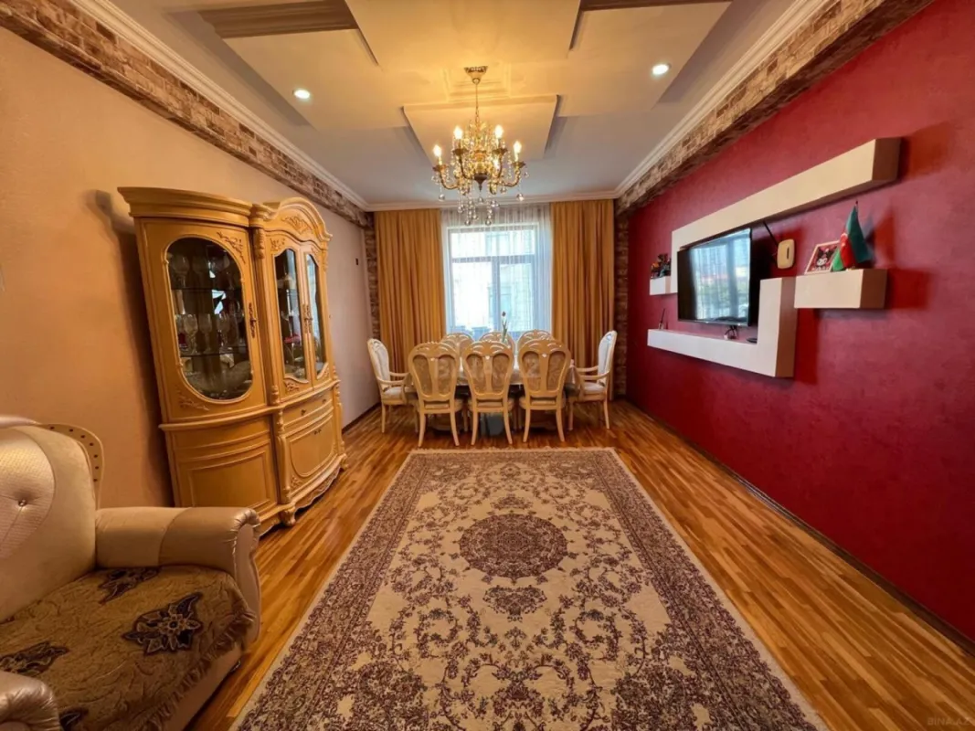 Satılır 2 otaqlı mənzil 76 m²
