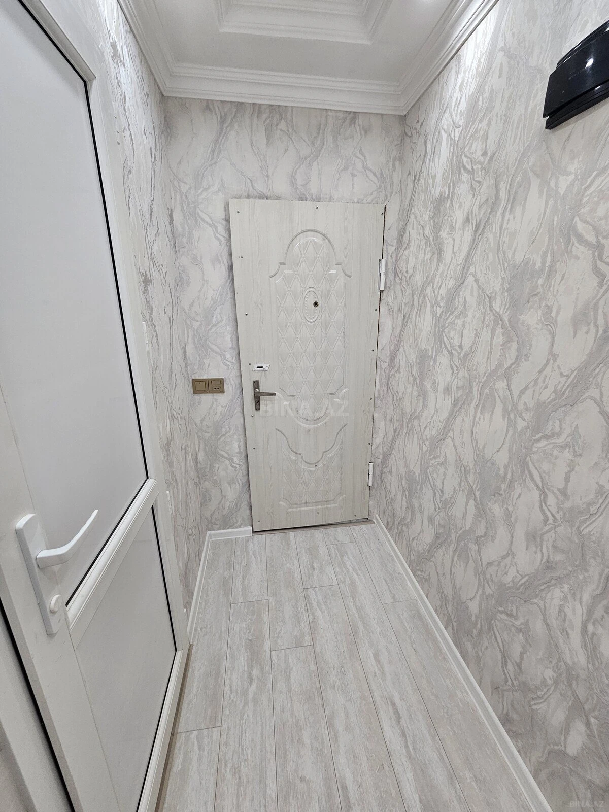 Satılır 2 otaqlı mənzil 47 m²