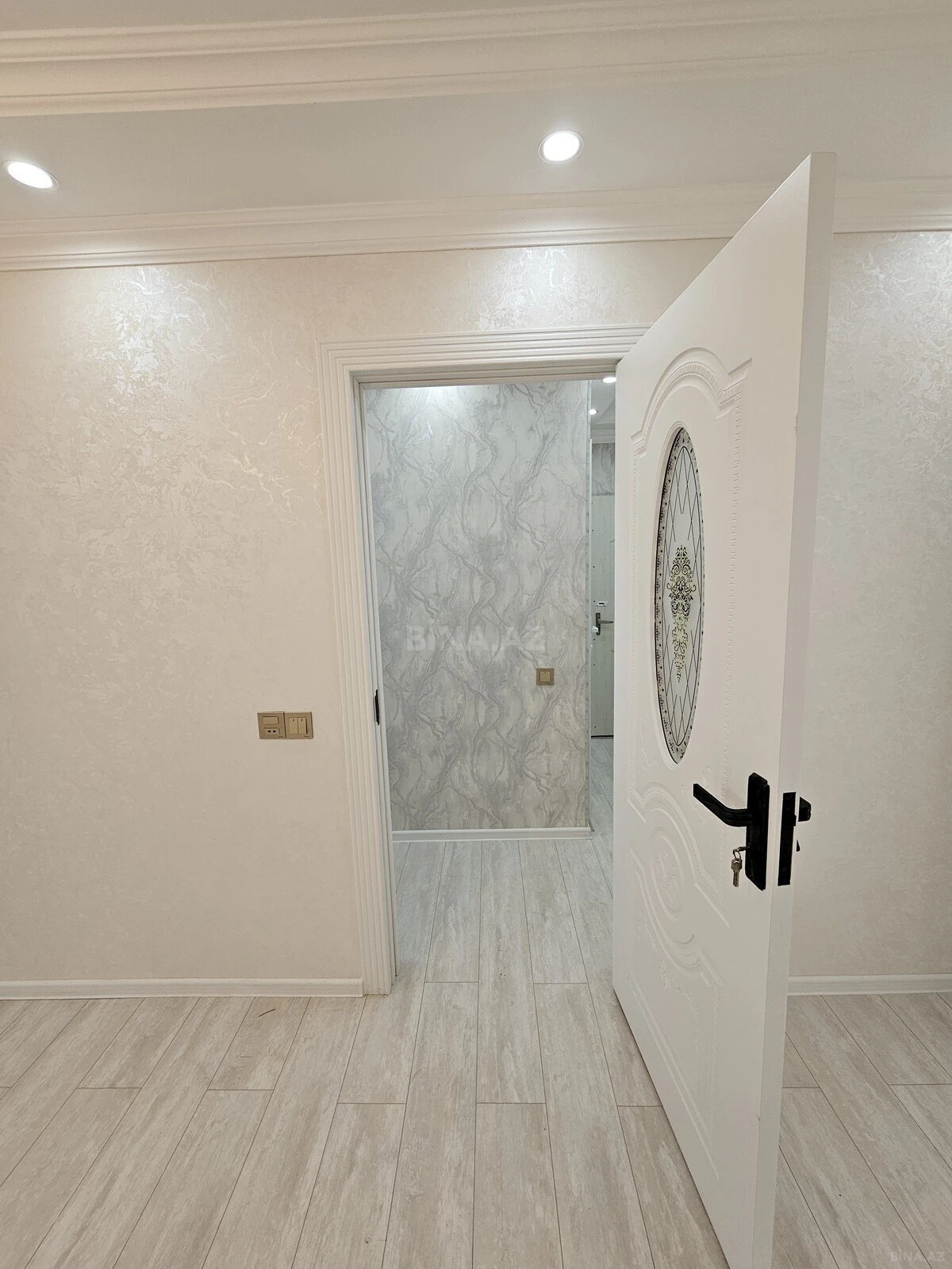 Satılır 2 otaqlı mənzil 47 m²