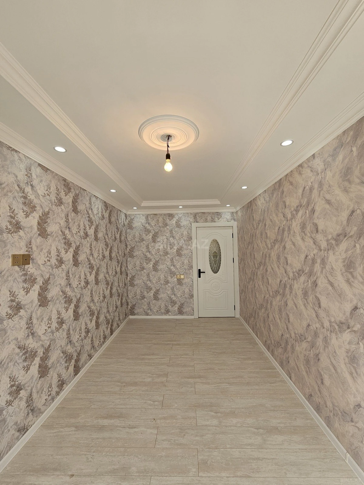 Satılır 2 otaqlı mənzil 47 m²