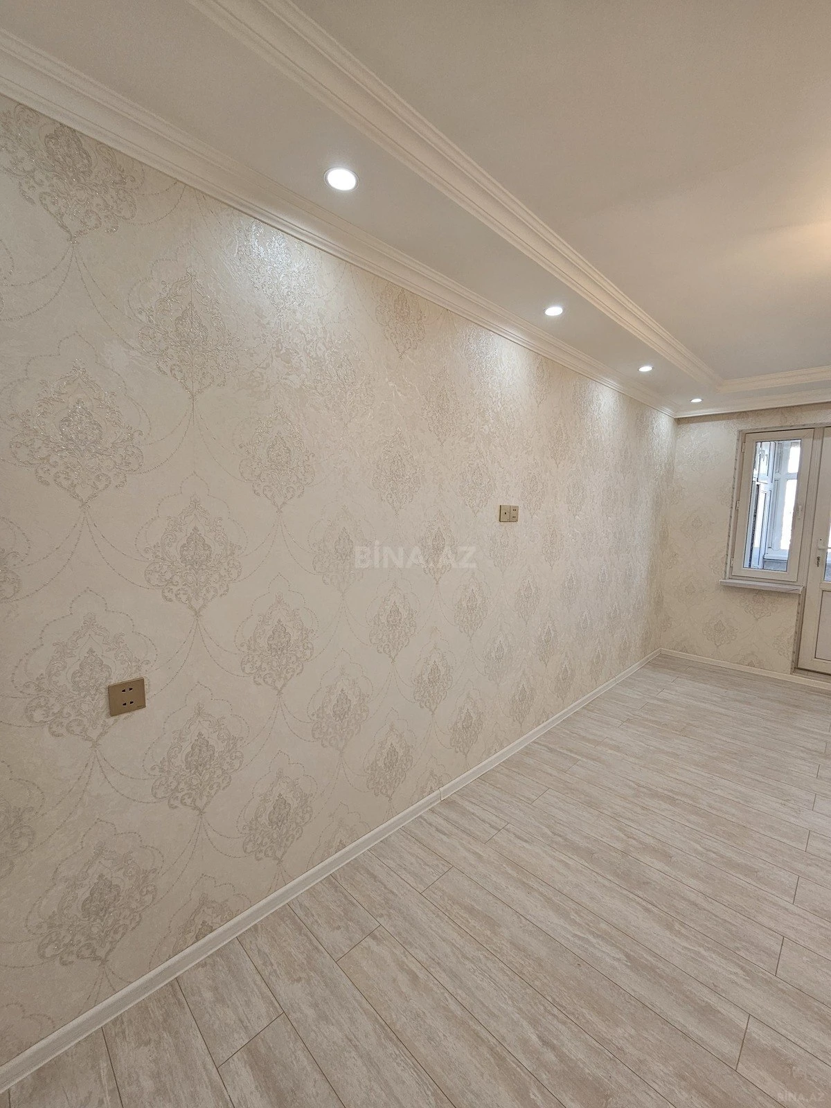 Satılır 2 otaqlı mənzil 47 m²