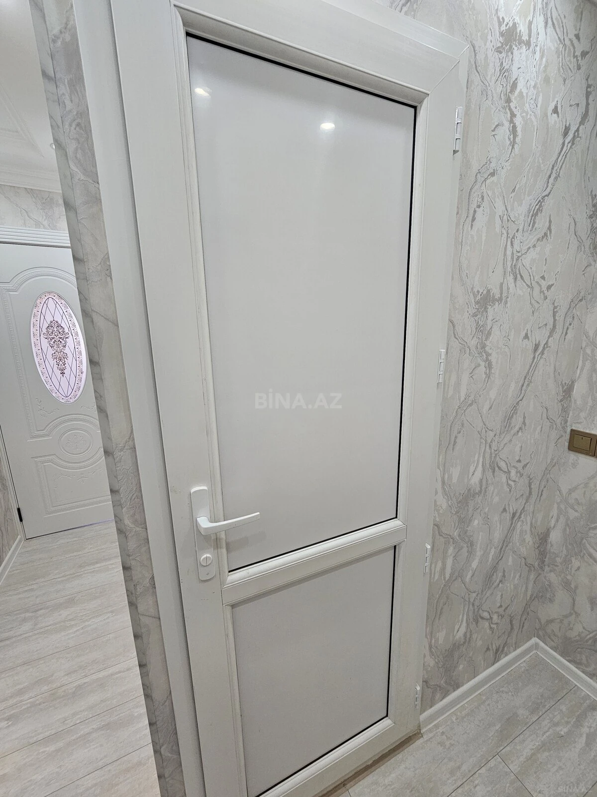 Satılır 2 otaqlı mənzil 47 m²