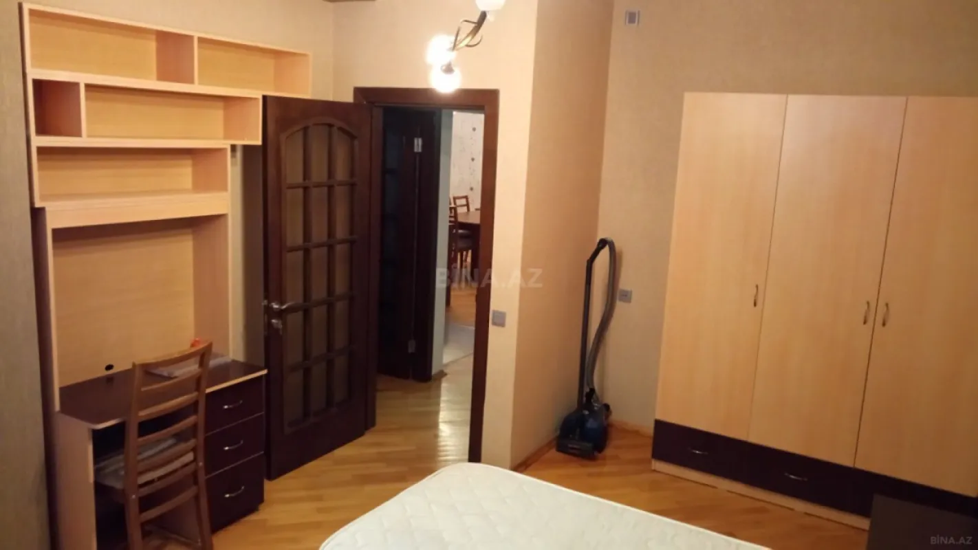 Kirayə verilir 3 otaqlı mənzil 105 m²