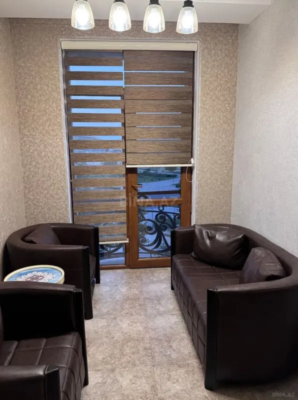 Kirayə verilir 3 otaqlı mənzil 140 m²