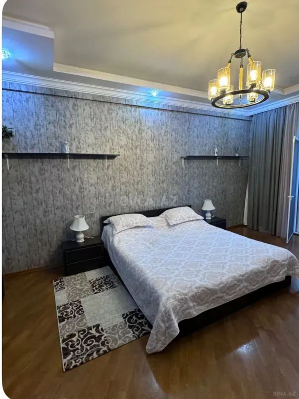 Kirayə verilir 3 otaqlı mənzil 140 m²