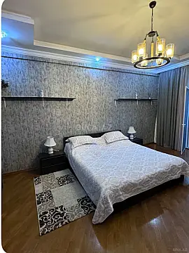 Kirayə verilir 3 otaqlı mənzil 140 m²
