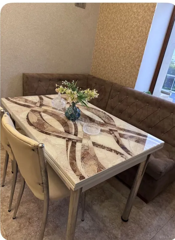 Kirayə verilir 3 otaqlı mənzil 140 m²