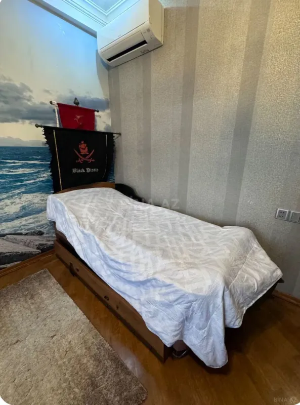 Kirayə verilir 3 otaqlı mənzil 140 m²