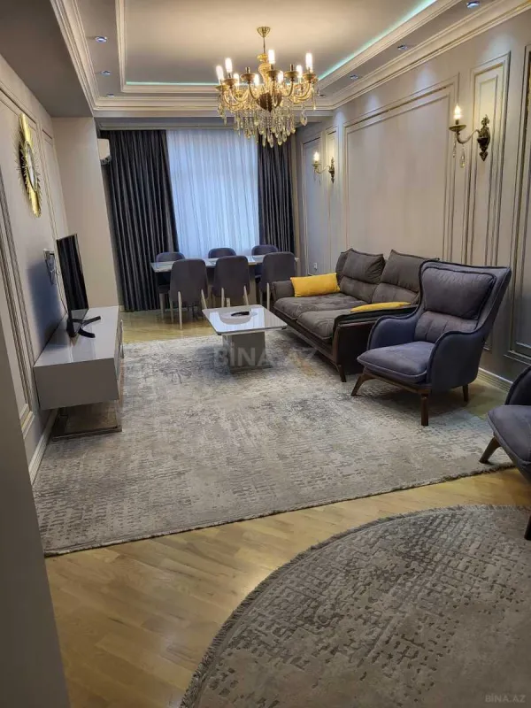 Kirayə verilir 3 otaqlı mənzil 120 m²