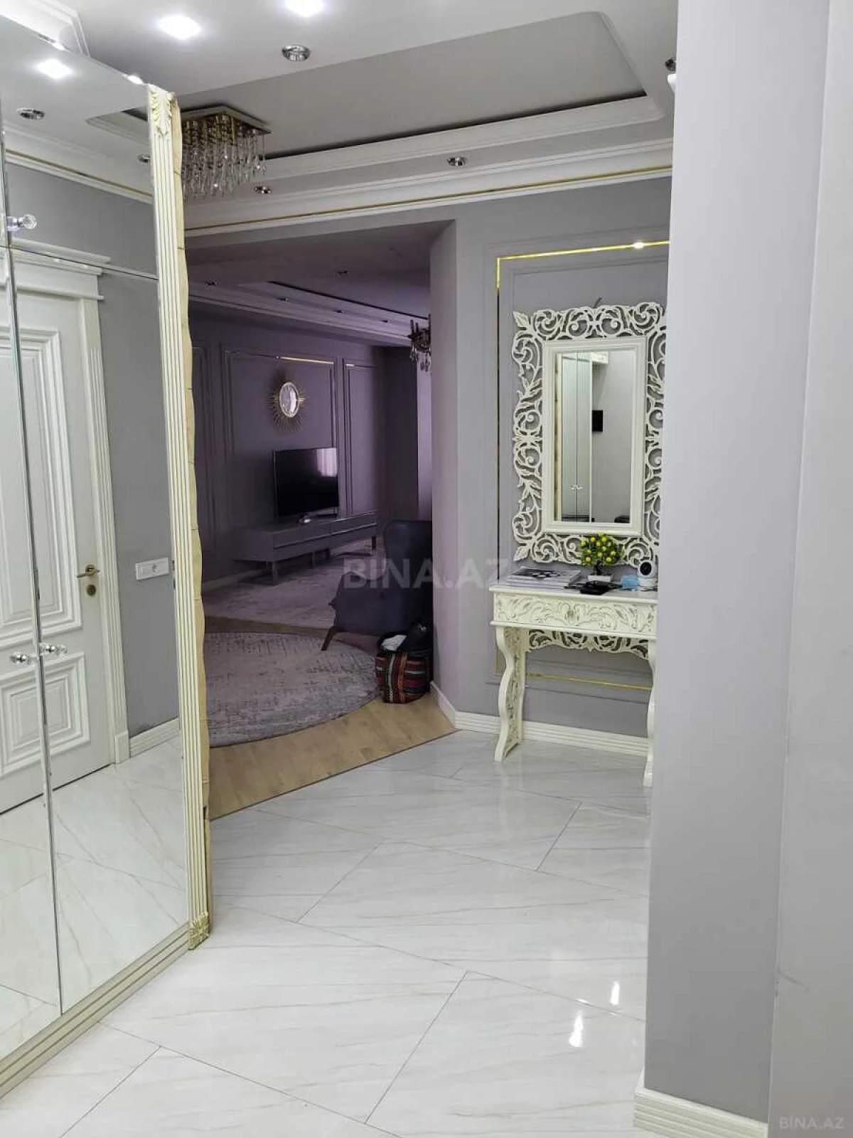 Kirayə verilir 3 otaqlı mənzil 120 m²