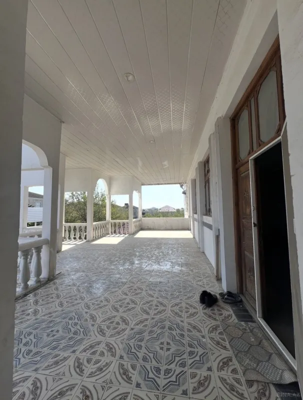 Kirayə verilir 4 otaqlı həyət evi 450 m²
