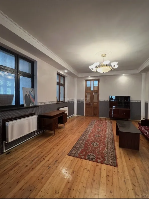 Kirayə verilir 4 otaqlı həyət evi 450 m²