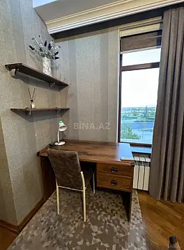 Kirayə verilir 3 otaqlı mənzil 138 m²