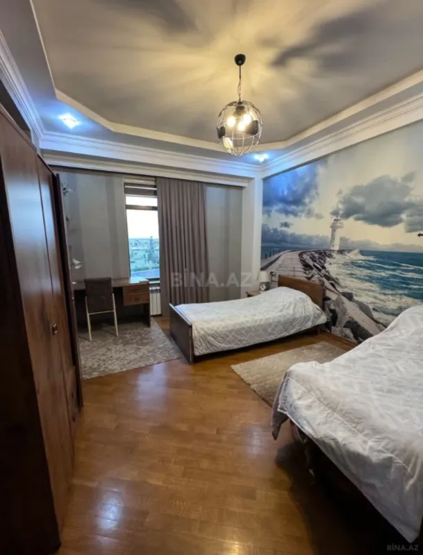 Kirayə verilir 3 otaqlı mənzil 138 m²