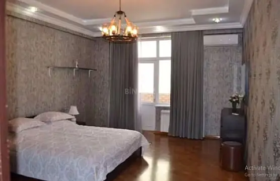 Kirayə verilir 3 otaqlı mənzil 138 m²