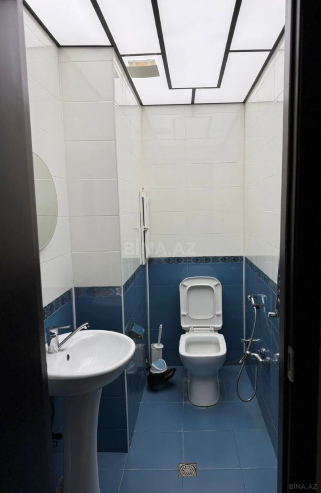 Kirayə verilir 3 otaqlı mənzil 138 m²