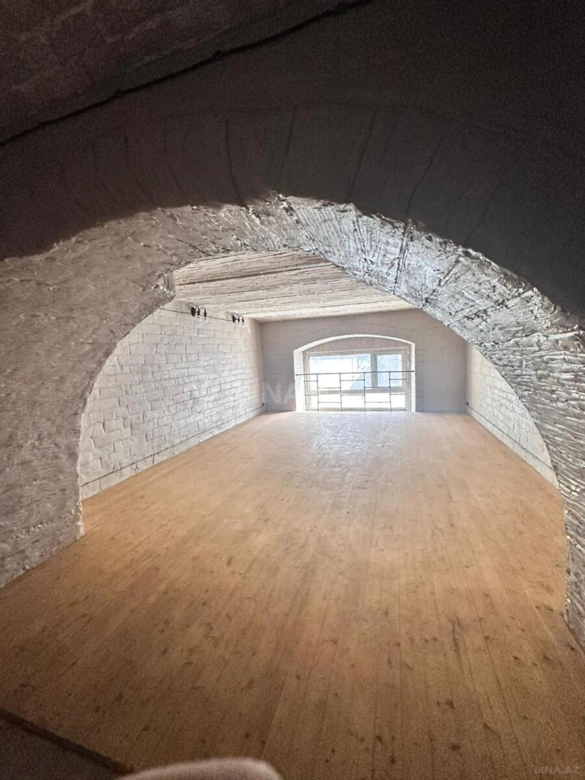 Kirayə verilir obyekt 100 m²