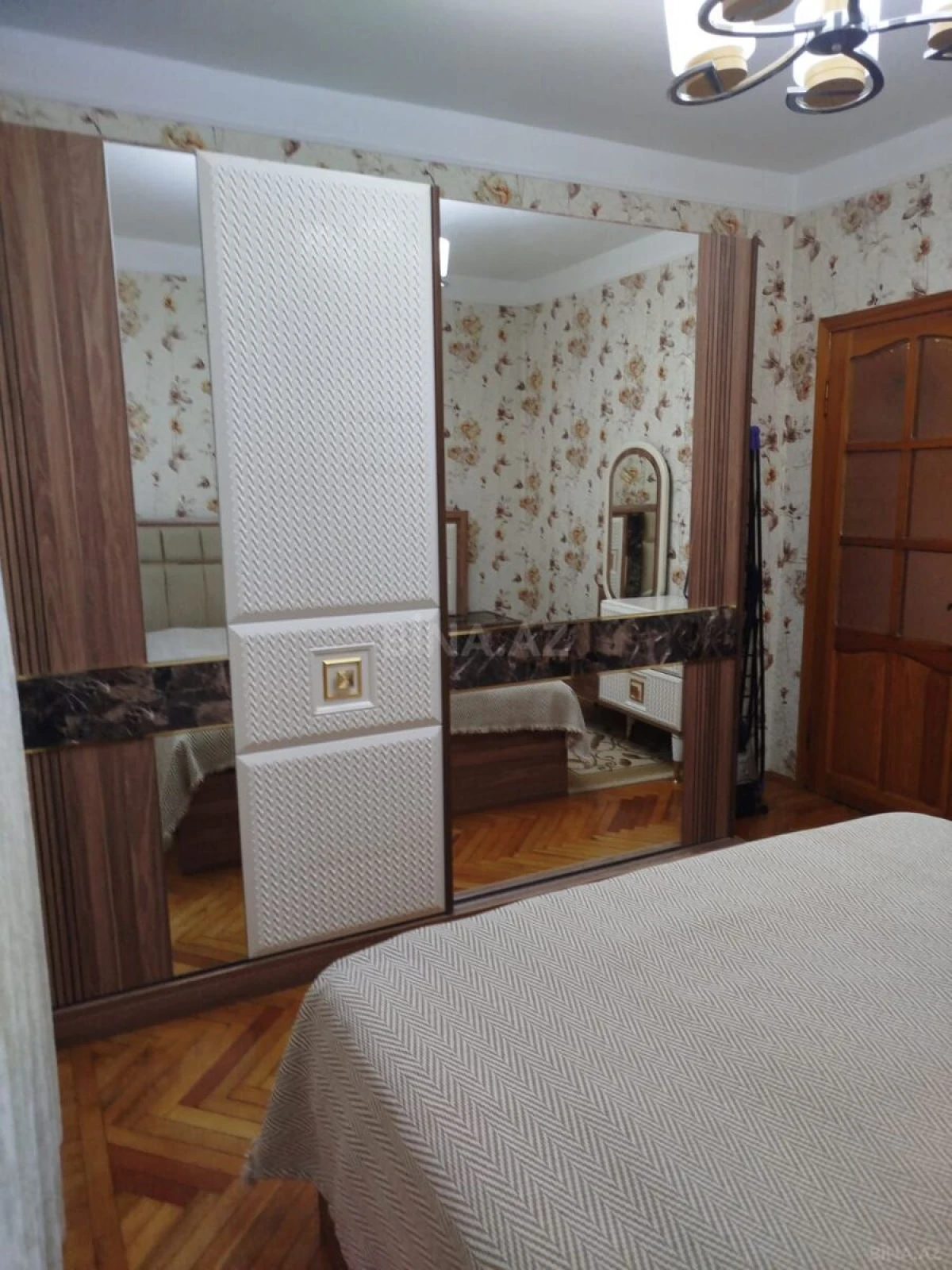 Kirayə verilir 2 otaqlı mənzil 50 m²