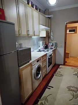 Kirayə verilir 2 otaqlı mənzil 50 m²