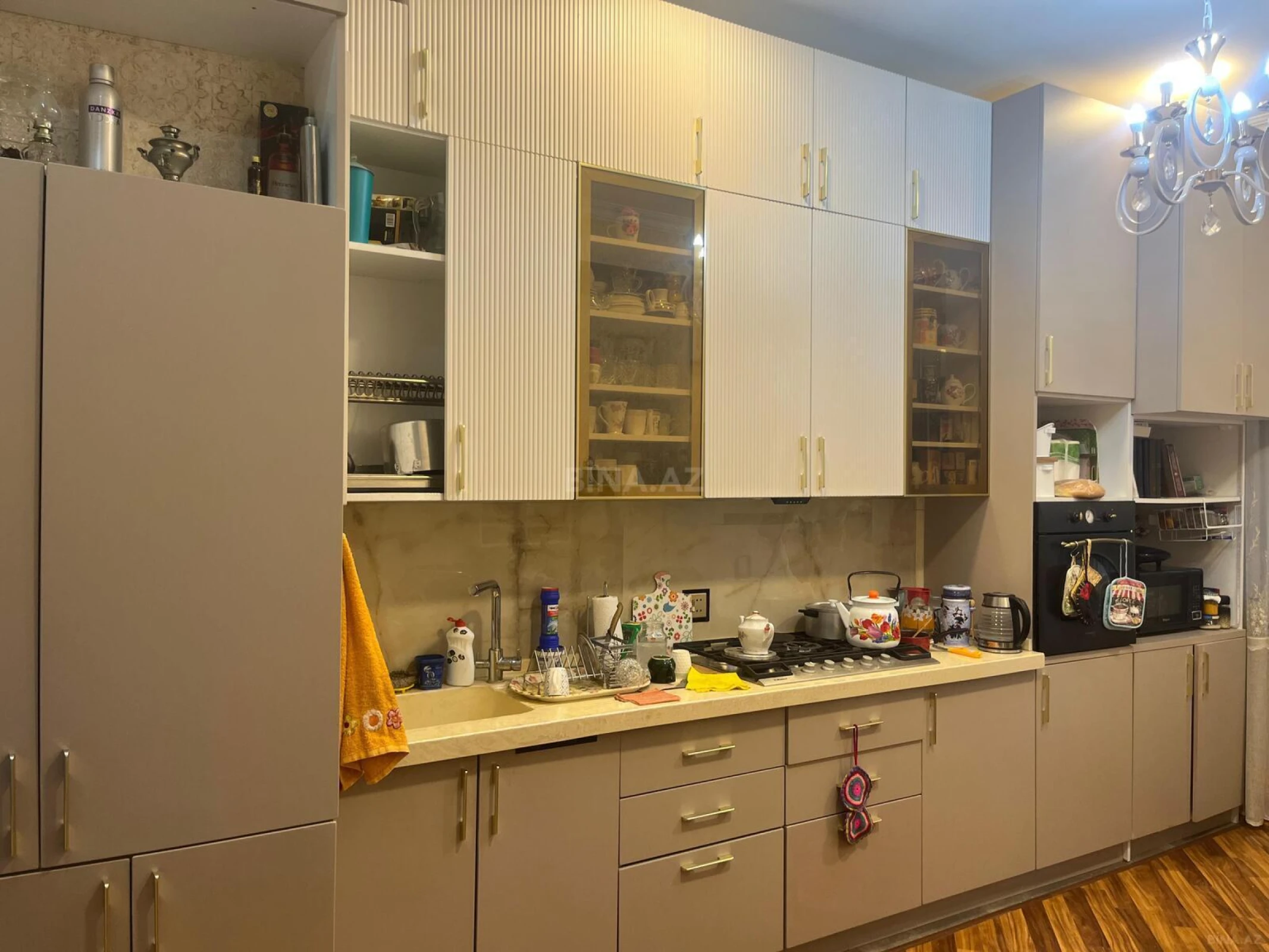 Satılır 3 otaqlı mənzil 125 m²